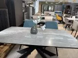 Стол DikLine KM160 керамика серый мрамор С31 глянец/опоры черные (образец из салона ДИК в ТЦ СОЛЛЕ МОЛЛ)