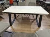 Стол DikLine DKZ160 Керамика Tianshan White (белый полуглянец)/опоры черные Образец в салоне ТЦ Авиапарк