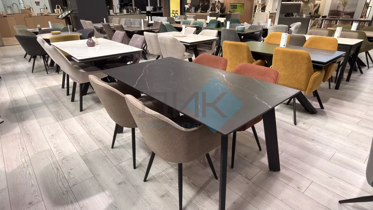 Стол DikLine DKH160, керамика 160(200)х90, мрамор черный матовый, опоры черные Образец в салоне Румер