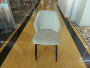 Стул DikLine 222M B03 BEIGE, ножки черные Образец в салоне ТЦ Империя