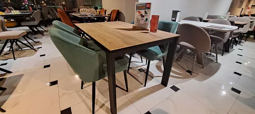 Стол DikLine DKT130 Керамика мраморOAKWOOD HONEY/опоры черные Образец в салоне ТЦ Империя