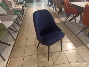 Стул DikLine 756 микровелюр К17 синий, ножки черные Образец в салоне ТЦ Кемп