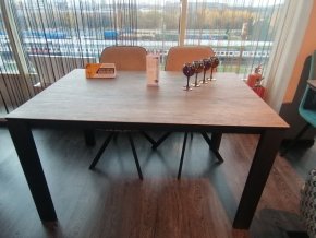 Стол DikLine DKT130 Керамика мрамор под дерево BG 110/опоры черные Образец в салоне ТЦ Империя