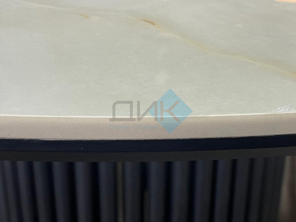 Стол DikLine AKR120 Керамика глянец Ostra Bianco/подстолье черное/опоры черные (2 уп.)