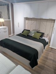 Кровать двуспальная 160х200 Монреаль с подъемным механизмом Образец в салоне ТЦ Комод