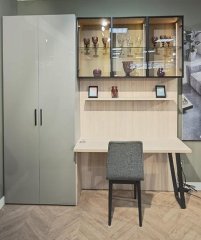 Молодежная Челси серая Образец в салоне ТЦ Декоратор