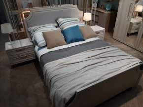 Кровать полутораспальная 140 х 200 Монреаль беж, Браво вайт Образец в салоне ТЦ Декоратор